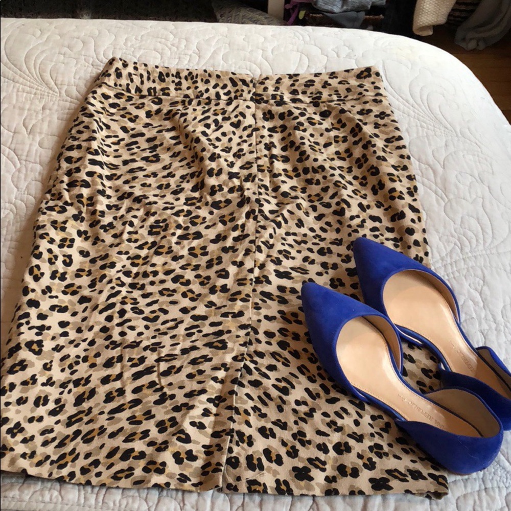 Banana Republic animal print pencil skirt